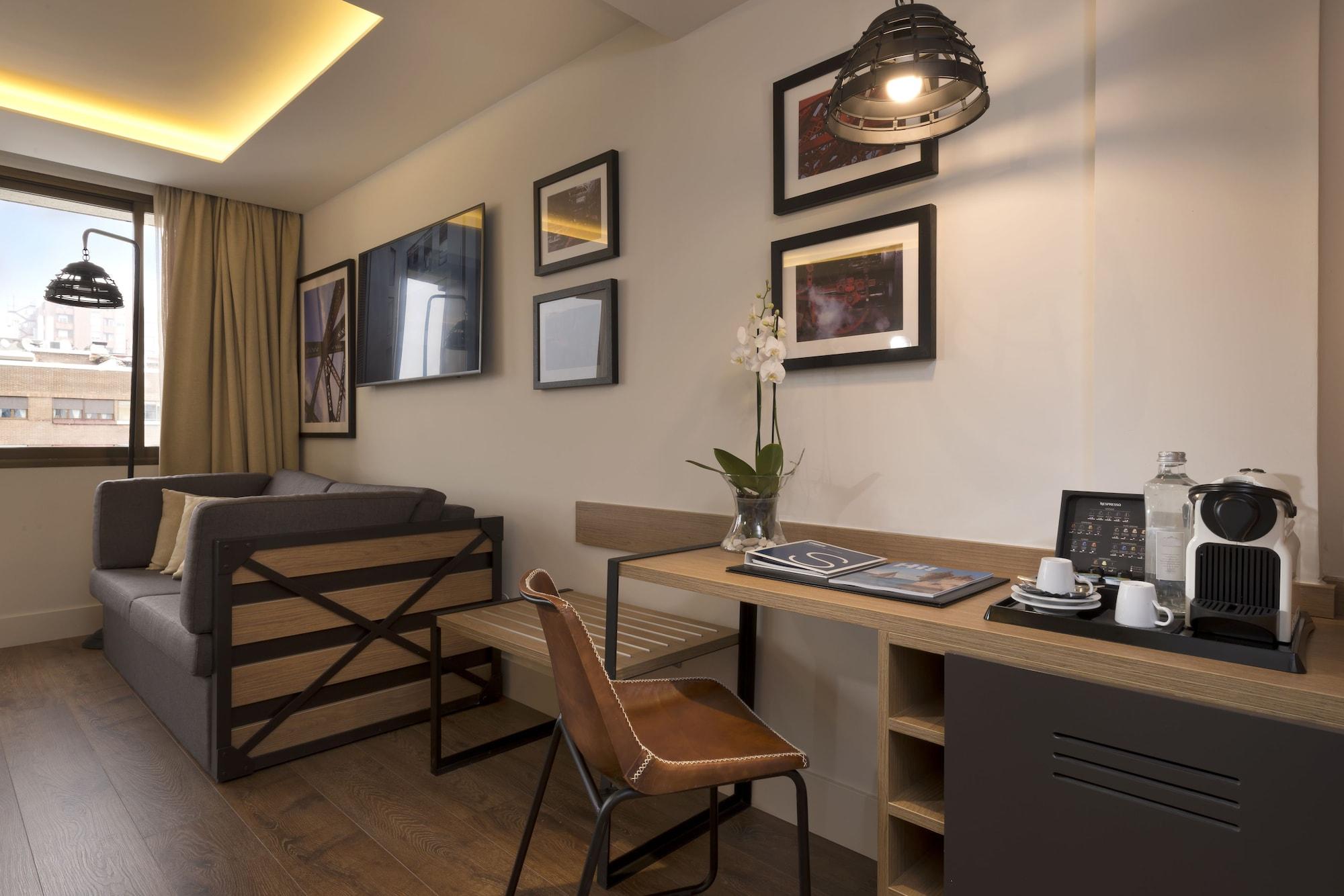 H10 Tribeca Hotel Madrid Bagian luar foto
