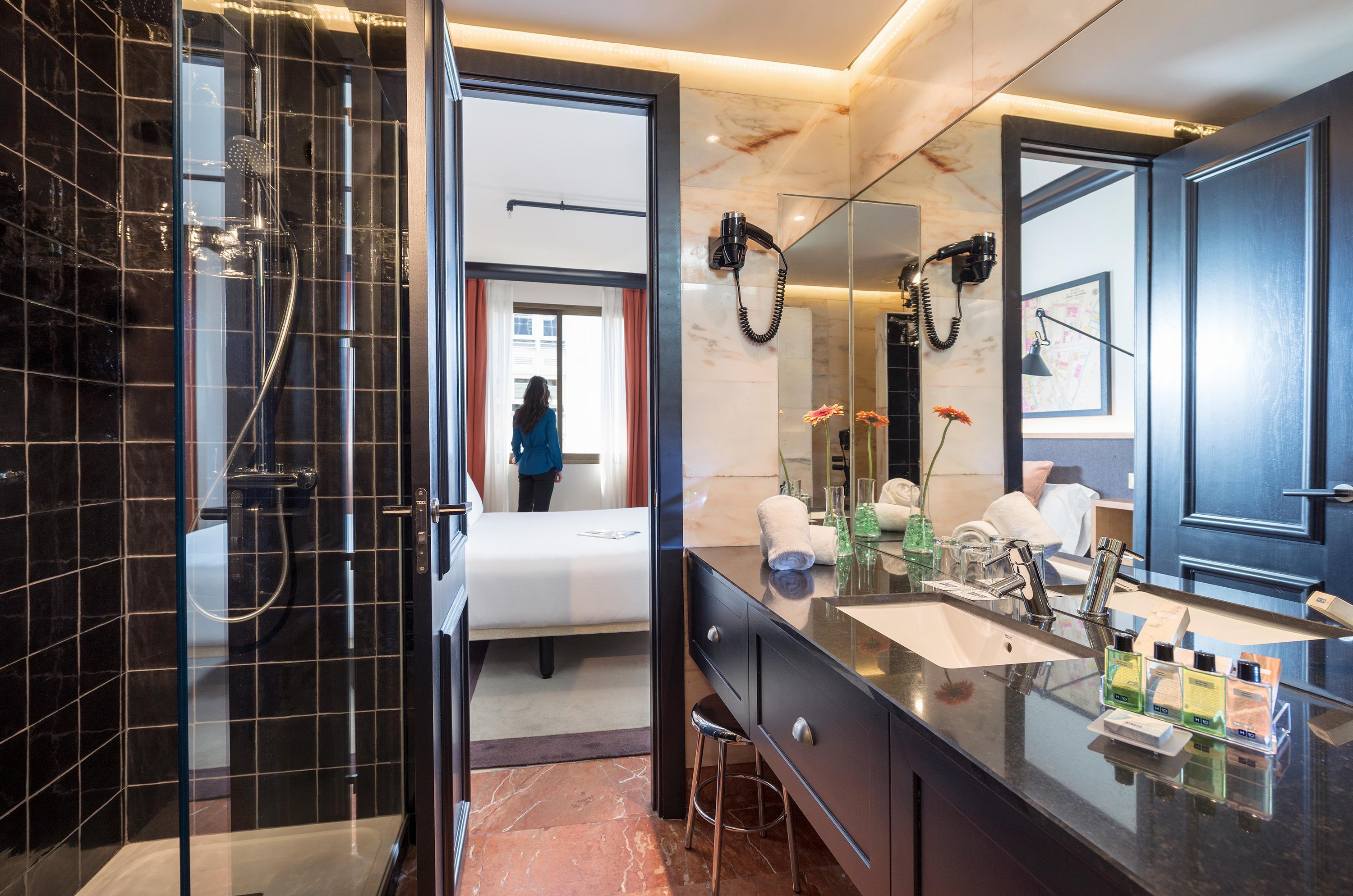 H10 Tribeca Hotel Madrid Bagian luar foto