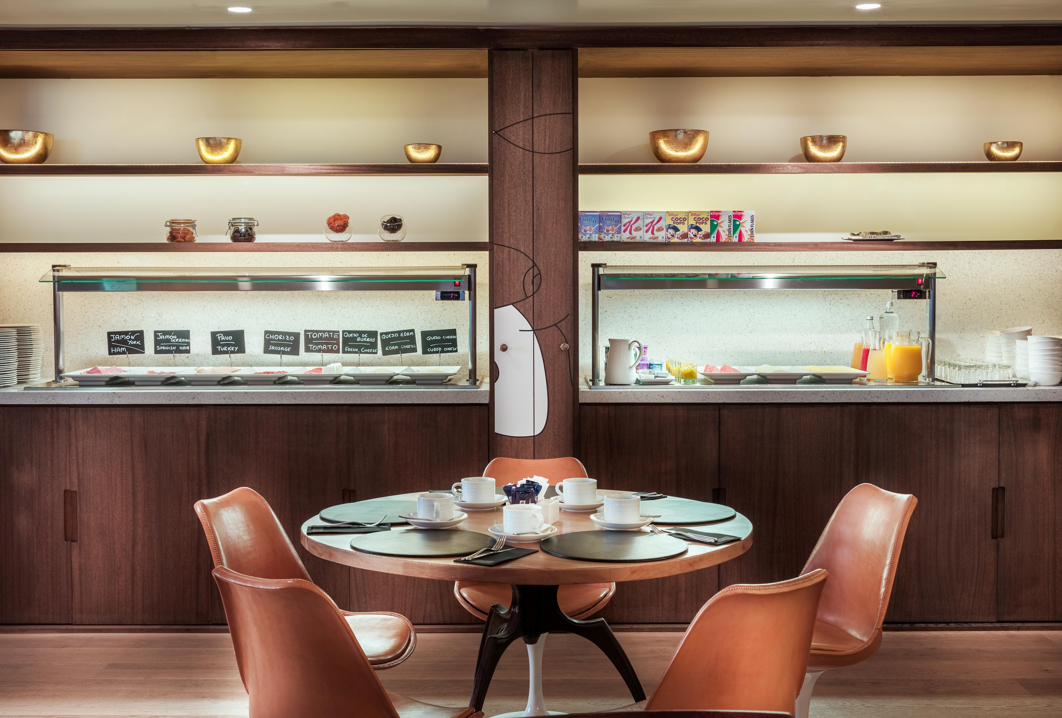H10 Tribeca Hotel Madrid Bagian luar foto