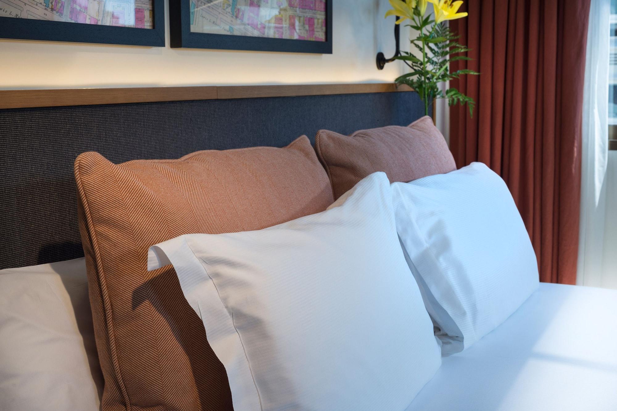 H10 Tribeca Hotel Madrid Bagian luar foto