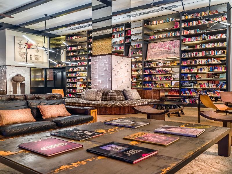H10 Tribeca Hotel Madrid Bagian luar foto
