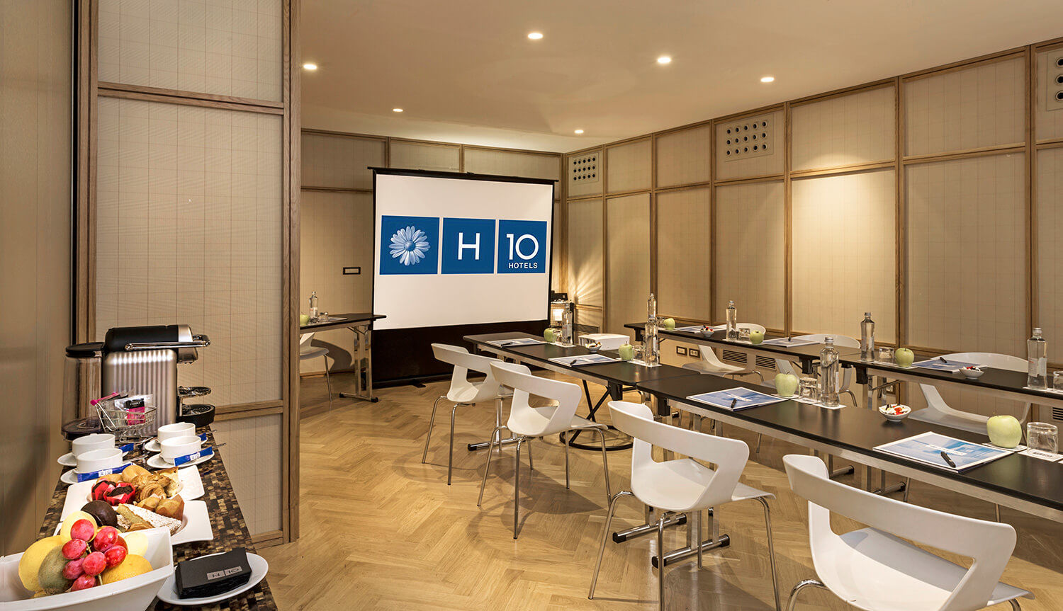H10 Tribeca Hotel Madrid Bagian luar foto